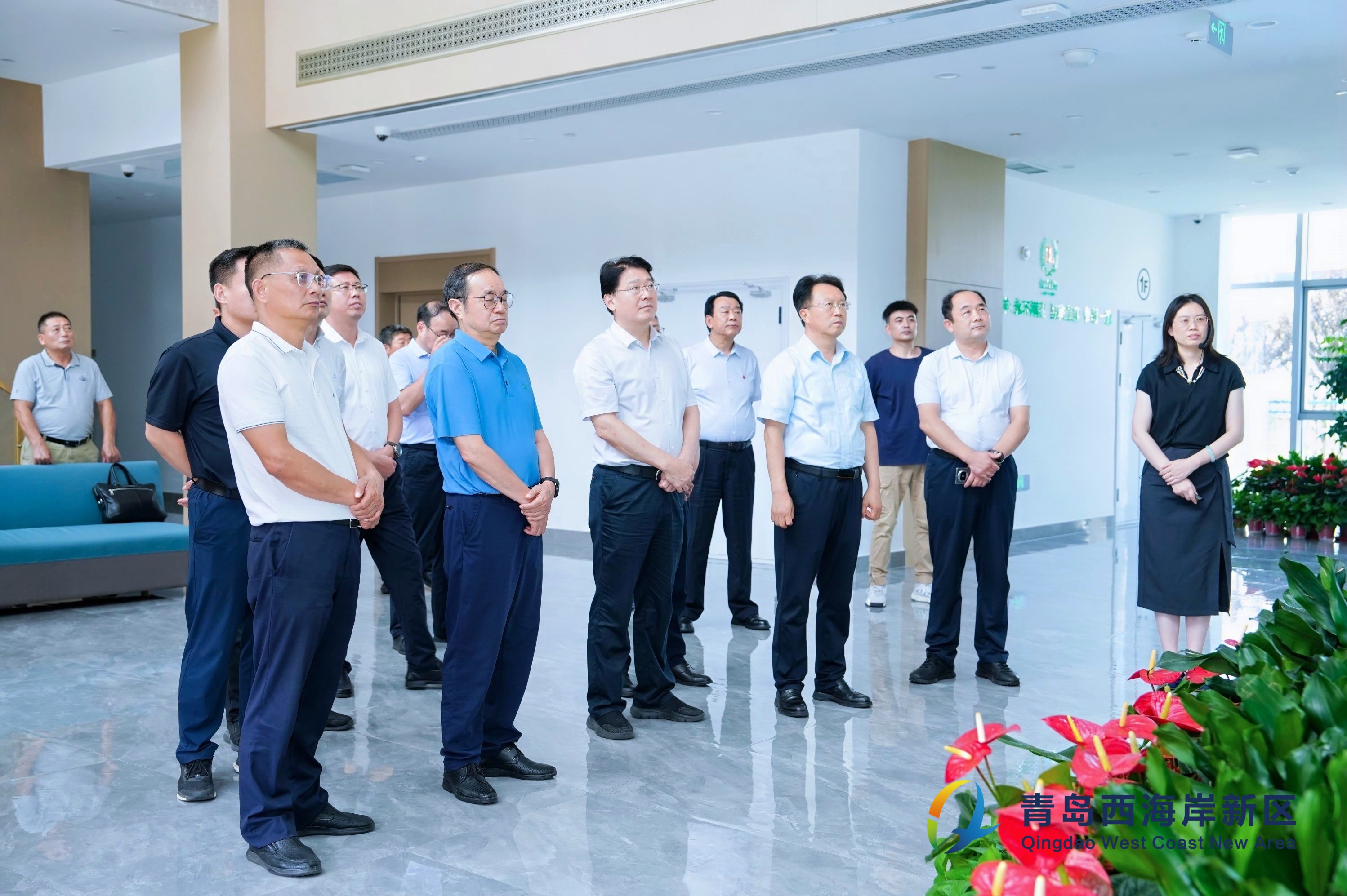 青島市“十五五”種業(yè)發(fā)展規(guī)劃暨青島國際種都建設(shè)研討會(huì) 與會(huì)領(lǐng)導(dǎo)、專家蒞臨集團(tuán)青島供應(yīng)鏈基地考察